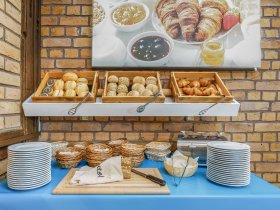 Sightseeing-Urlaub in Hamburg (3 Tage) mit Stadtrundfahrt im Doppeldeckerbus (hop-on hop-off)