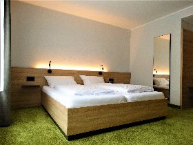 Romantischer Hochzeitstag im Moseltal