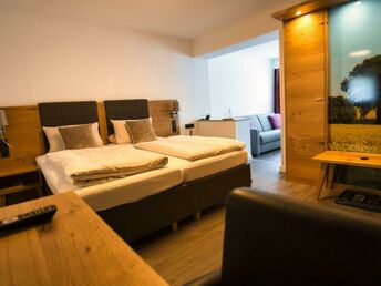 Bild 6 von 24