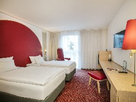 „Hanseatischer Kurzurlaub in Hamburg | 4 Tage im zentrumsnahen 4****S Hotel