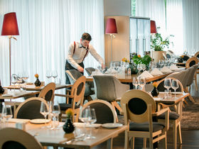 „Hanseatischer Kurzurlaub in Hamburg | 4 Tage im zentrumsnahen 4****S Hotel