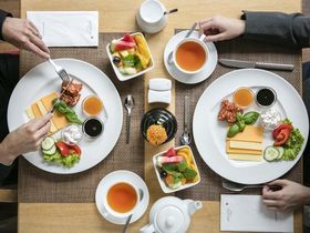 „Hanseatischer Kurzurlaub in Hamburg | 4 Tage im zentrumsnahen 4****S Hotel