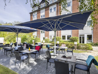 Shopping & Winetasting in Neumünster