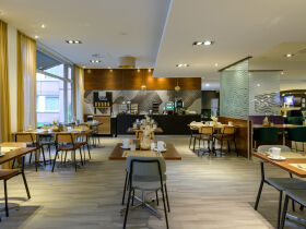 Sleep & Relax - 3 Tage Wellness-Auszeit mit Stil - Mercure und Carolus Thermen