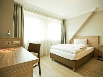 4 Tage Küsten-Kurztrip inkl. Dinner & Friesentorte
