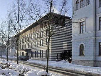 Bild 12 von 35