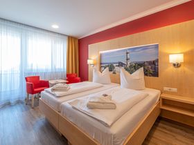 Hotel an der Stadthalle Rostock – Heimathafen am Hbf & bei Events