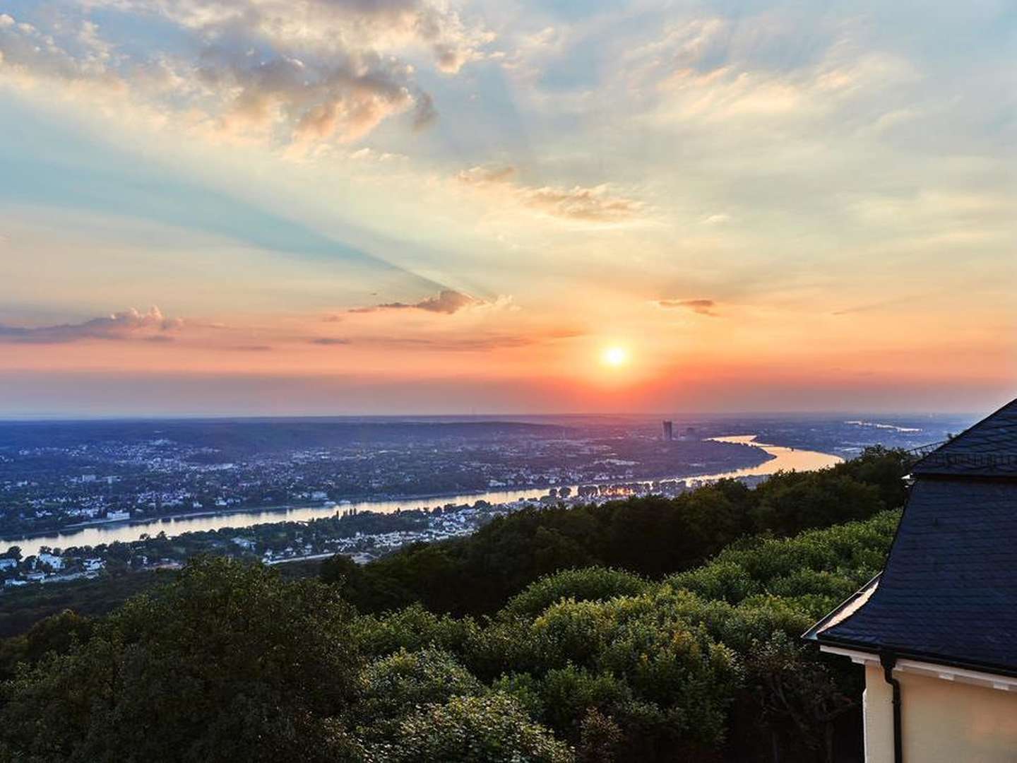 Auszeit im Siebengebirge auf dem Petersberg inkl. 3-Gang Menü | 2 Nächte