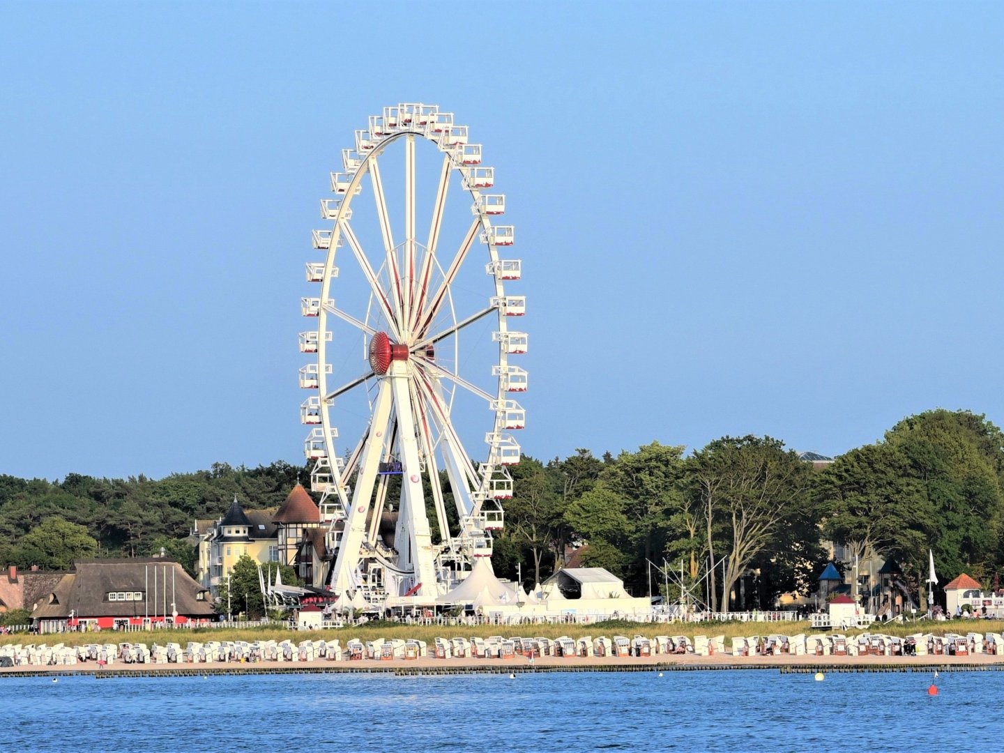 4 tolle Luxustage direkt am Ostseestrand
