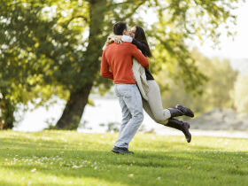 Romantische Auszeit im  **** Sterne Elbe Resort direkt am Fluss