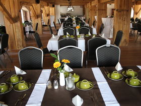 Romantische Auszeit im  **** Sterne Elbe Resort direkt am Fluss