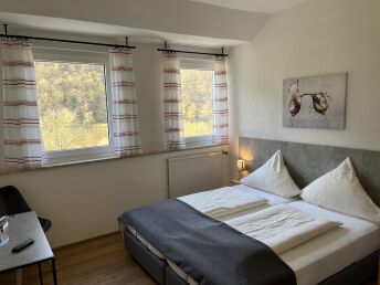 Bild 16 von 25