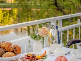 Schmetterlinge im Bauch - romantische Tage in Berlin inkl. Candlelight-Dinner | 4 Tage