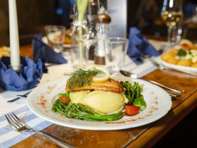 Hier sagen sich Fuchs & Hase 