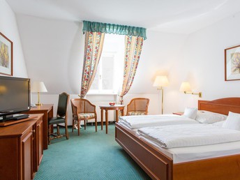 Auszeit im Wald- Romantik & Schlosszauber in Moritzburg – Kutschfahrt, Champagner & Genuss