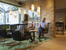 Auf Wiesen, Wald und Wolken schweben in der Eifel