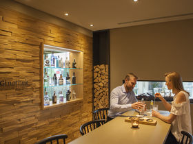 Auf Wiesen, Wald und Wolken schweben in der Eifel