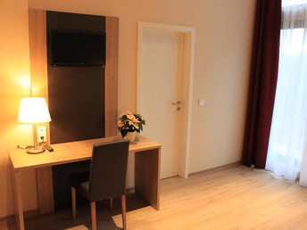 Bild 9 von 23