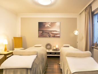 !!SUPER DEAL!! mit VitalSol-Therme, Raclette-Dinner, Massage und Proseccofrühstück