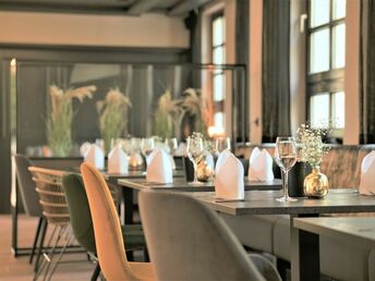 !!SUPER DEAL!! mit VitalSol-Therme, Raclette-Dinner, Massage und Proseccofrühstück