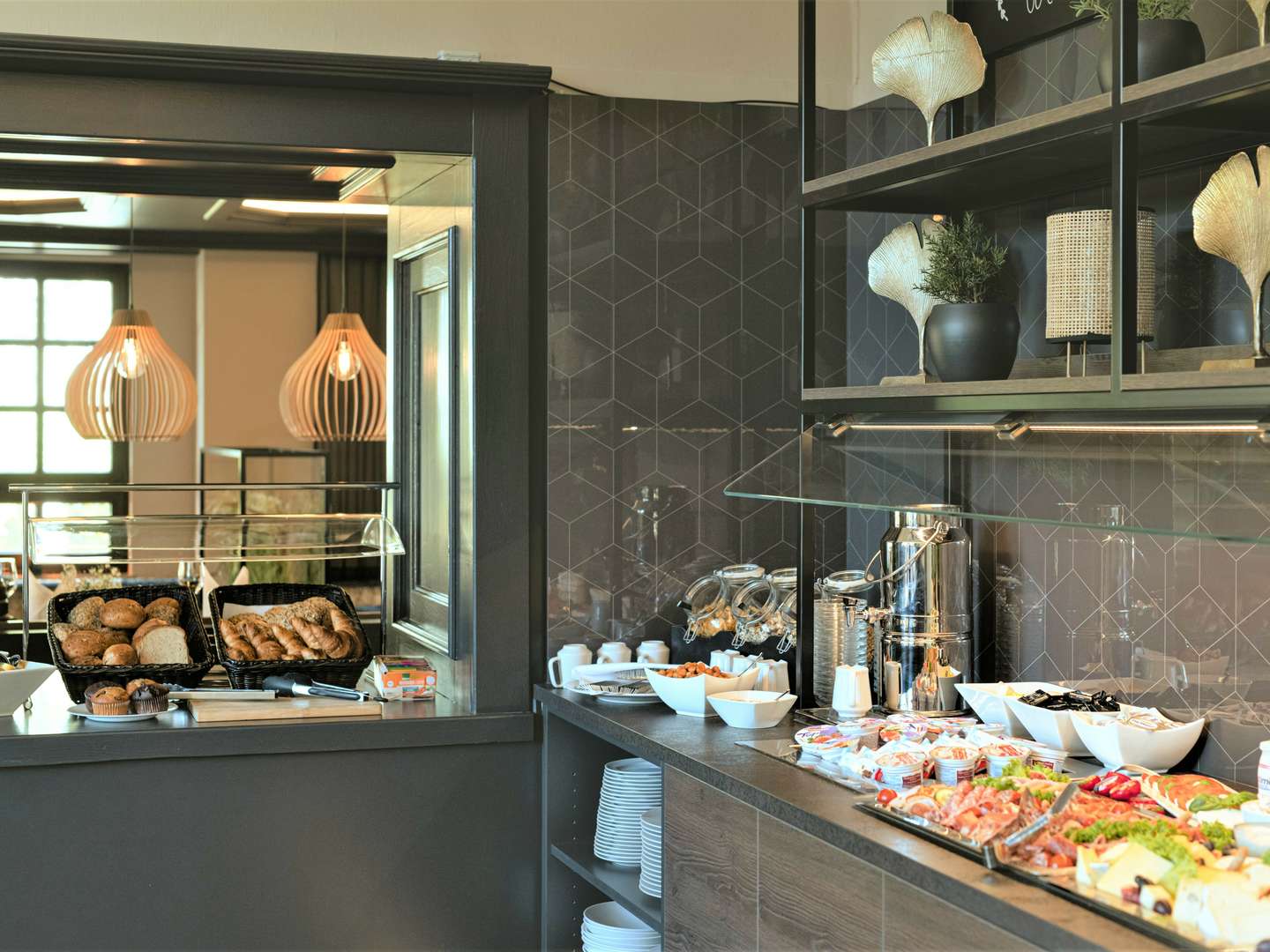 !!SUPER DEAL!! mit VitalSol-Therme, Raclette-Dinner, Massage und Proseccofrühstück