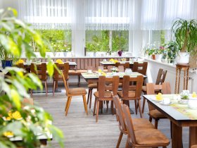 Zeit für die Familie im Thüringer Wald - ein Kind mit im Gepäck