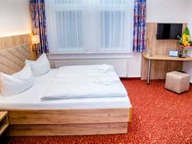 Zeit für die Familie im Thüringer Wald - ein Kind mit im Gepäck