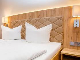 Zeit für die Familie im Thüringer Wald - ein Kind mit im Gepäck