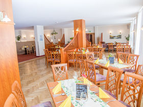 Zeit für die Familie im Thüringer Wald - ein Kind mit im Gepäck