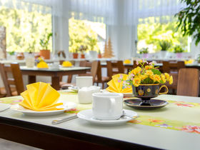 Zeit für die Familie im Thüringer Wald - ein Kind mit im Gepäck
