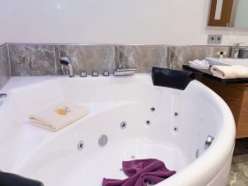 Wohlfühlmomente im Bayerischen Hof  - 4 Tage Gourmet - Auszeit im Bayerischen Wald