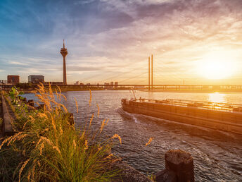 Auszeit vom Alltag in Düsseldorf - 3 Tage Vielseitigkeit und Internationalität 