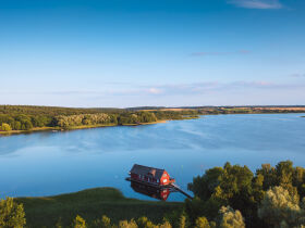 Kleine Auszeit im 4 Sterne Hotel direkt am Strand des Güstrower Inselsees