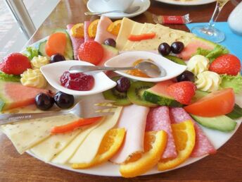 4 Tage Schwarzwaldurlaub im südlichen Schwarzwald mit Frühstück und einer grossen Schinkenplatte 