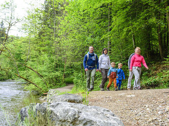 Familien- Herbst- Harz- Special - 4 Tage inkl. Glasmanufaktur Derenburg & Rübeländer Tropfsteinhöhle