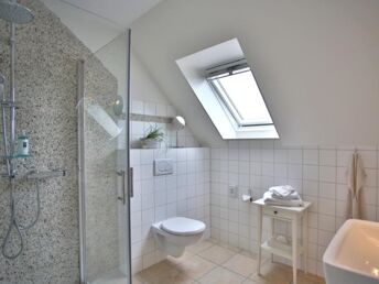 Bild 8 von 27