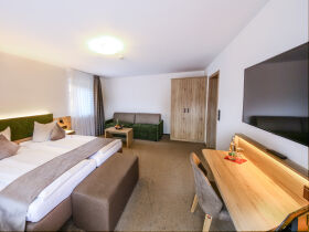 Wellnesspaket 4 Tage inkl. 2 x Eintritt Badeparadies, Palis Vital & Halbpension 