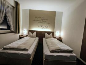 Wellnesspaket 4 Tage inkl. 2 x Eintritt Badeparadies, Palis Vital & Halbpension 