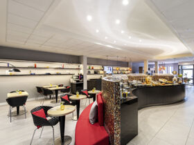 2 Tage Kurzurlaub in Düsseldorf inklusive Carepaket