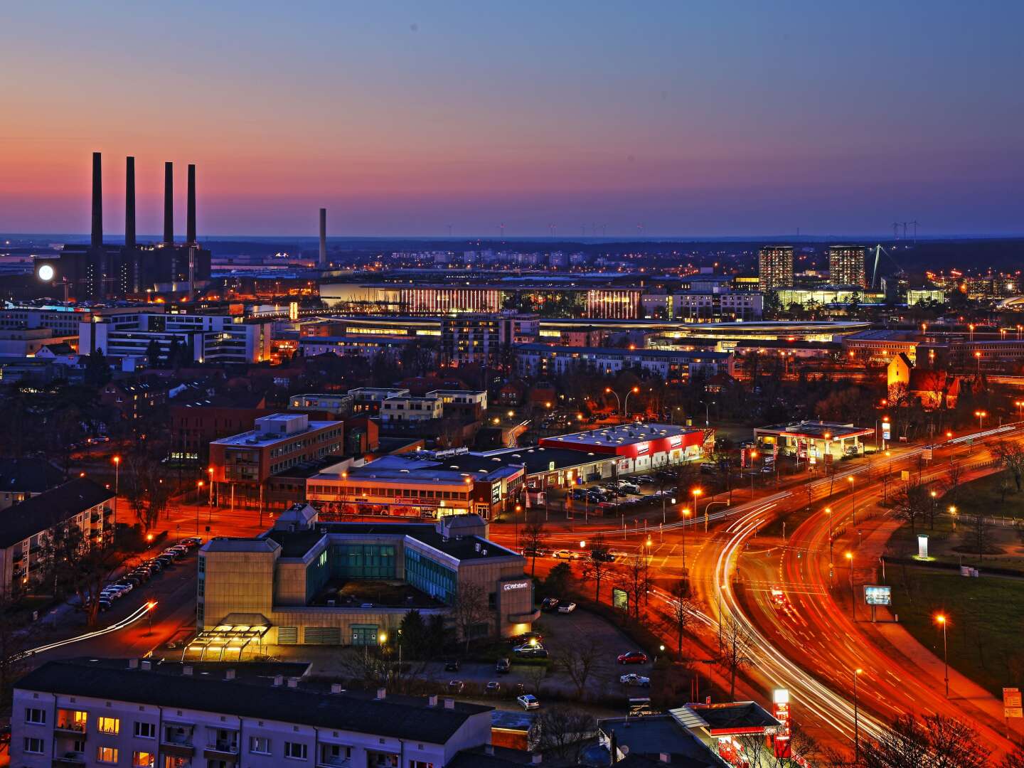 Wolfsburg und die Konserte beim Sommerfestival in der Autostadt entdecken Lagunenbühne- 2 Tage Woche