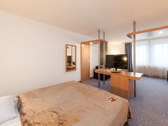 Bild 16 von 28