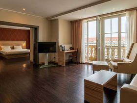 Stadtentdecker Dresden inkl. Aufstieg Frauenkirche & Stadtrundfahrt  