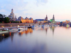 Stadtentdecker Dresden inkl. Aufstieg Frauenkirche & Stadtrundfahrt  