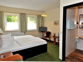 4 Tage winterlicher Kurzurlaub - Auszeit auf dem Kahn 