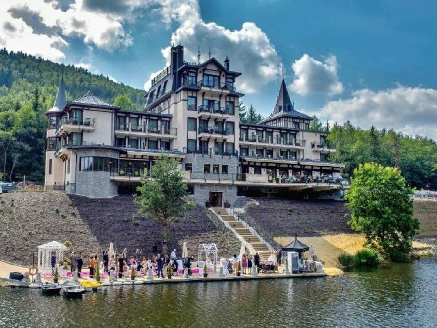 Wellness-Aufenthalt mit Halbpension für 2 Personen im Retro Riverside Wellness Resort | 3 Tage 