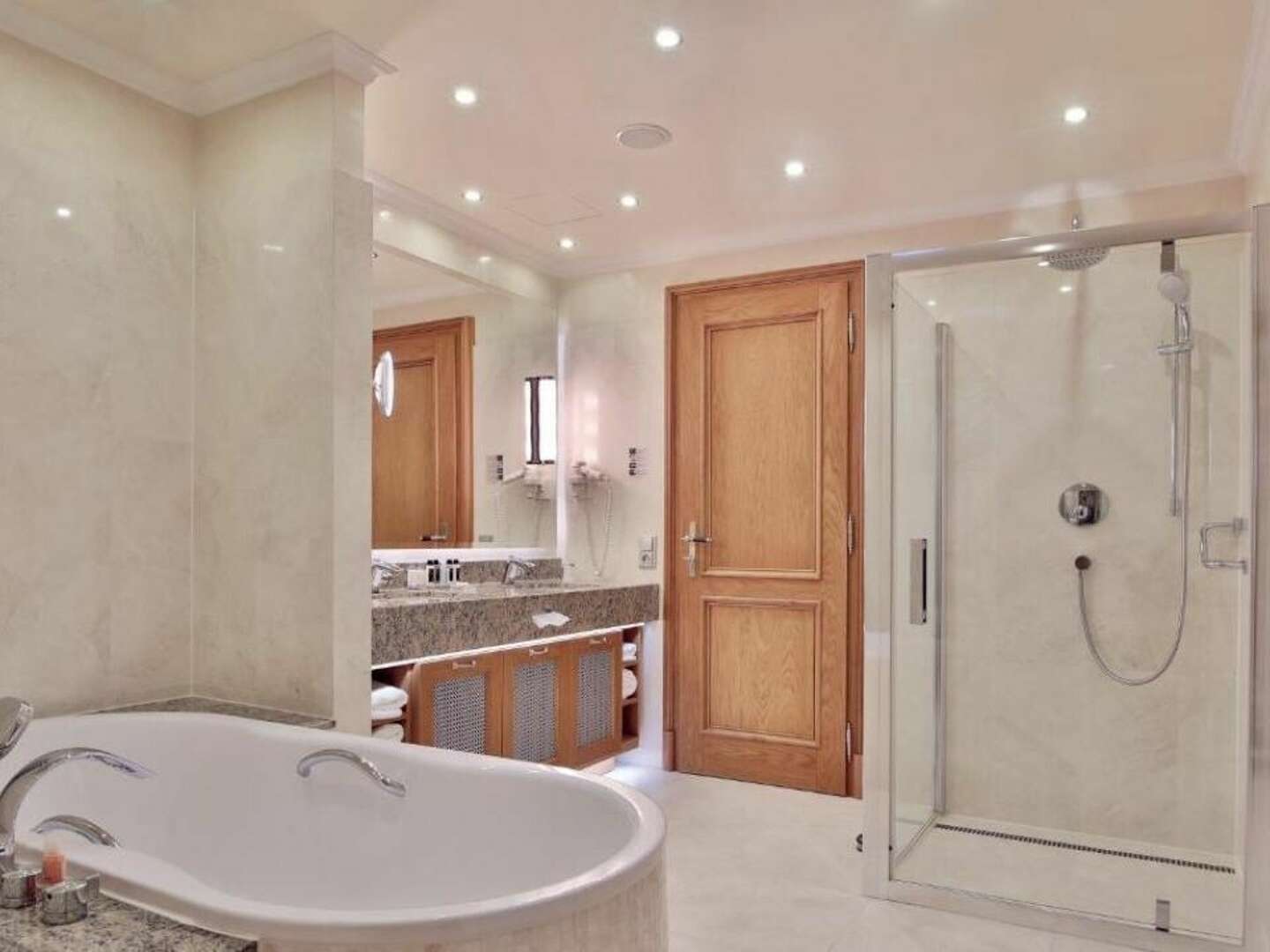 Wellness-Aufenthalt mit Halbpension für 2 Personen im Retro Riverside Wellness Resort | 3 Tage 