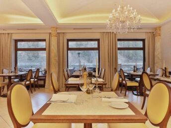 Wellness-Aufenthalt mit Halbpension für 2 Personen im Retro Riverside Wellness Resort | 3 Tage 