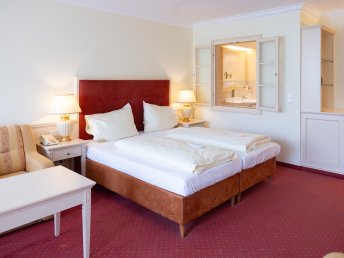 Schnuppertage in Bad Schallerbach inkl. Therme oder Massage | 1 Nacht