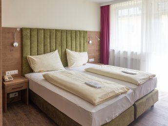 Schnuppertage in Bad Schallerbach inkl. Therme oder Massage | 1 Nacht