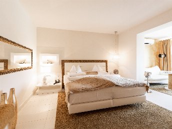 Luxury Dreams | 2 Nächte inkl. Kuschelfrühstück & Casanova Love Dinner, Minibar, Blumen, Sekt uvm.